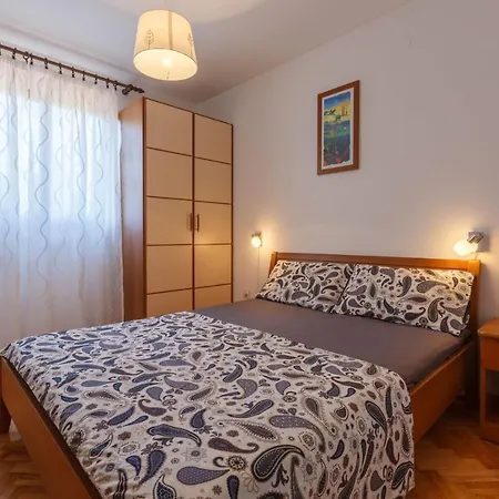With A Parking Space - 14153 Apartman *